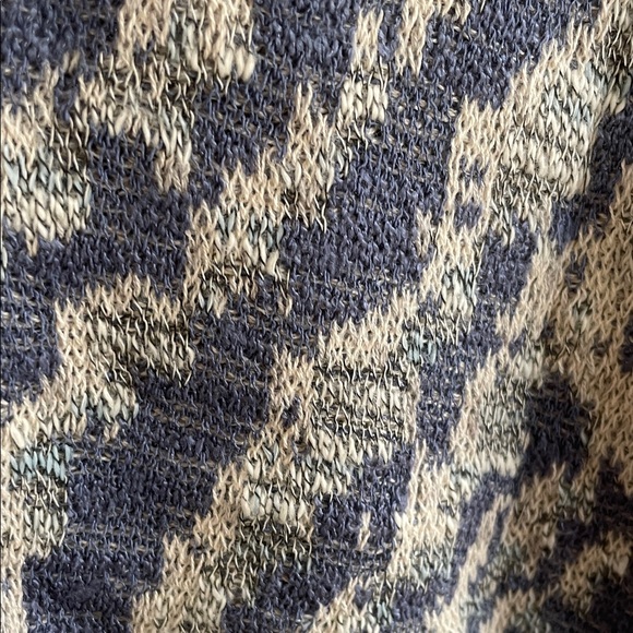 NWT Nic + Zoe Abstract Blue and Cream V-neck Cuffed Short Sleeve Sweater XS - Picture 5 of 10